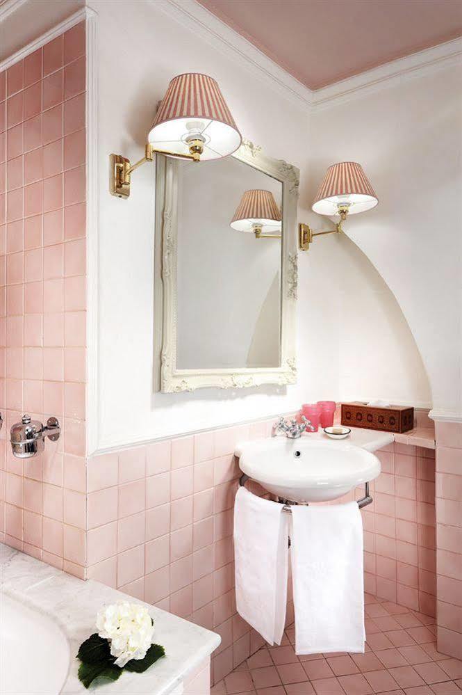 Casa Heberart Guest House Capo Le Case Рим Екстер'єр фото